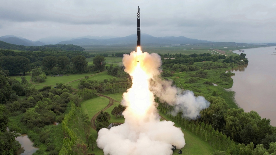 Phản ứng của các bên sau khi Triều Tiên phóng tên lửa đạn đạo liên lục địa